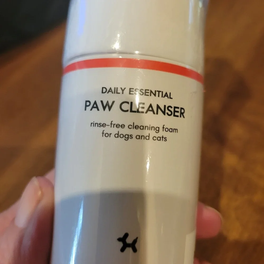 DOMESTEE Paw Cleanser 150ml Rinse-Free Foam Dogs Cats Silicone Brush New‎ Exp...